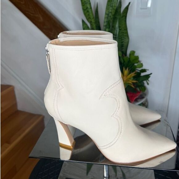 Olgah Leather Bootie  - Picture 5 of 7